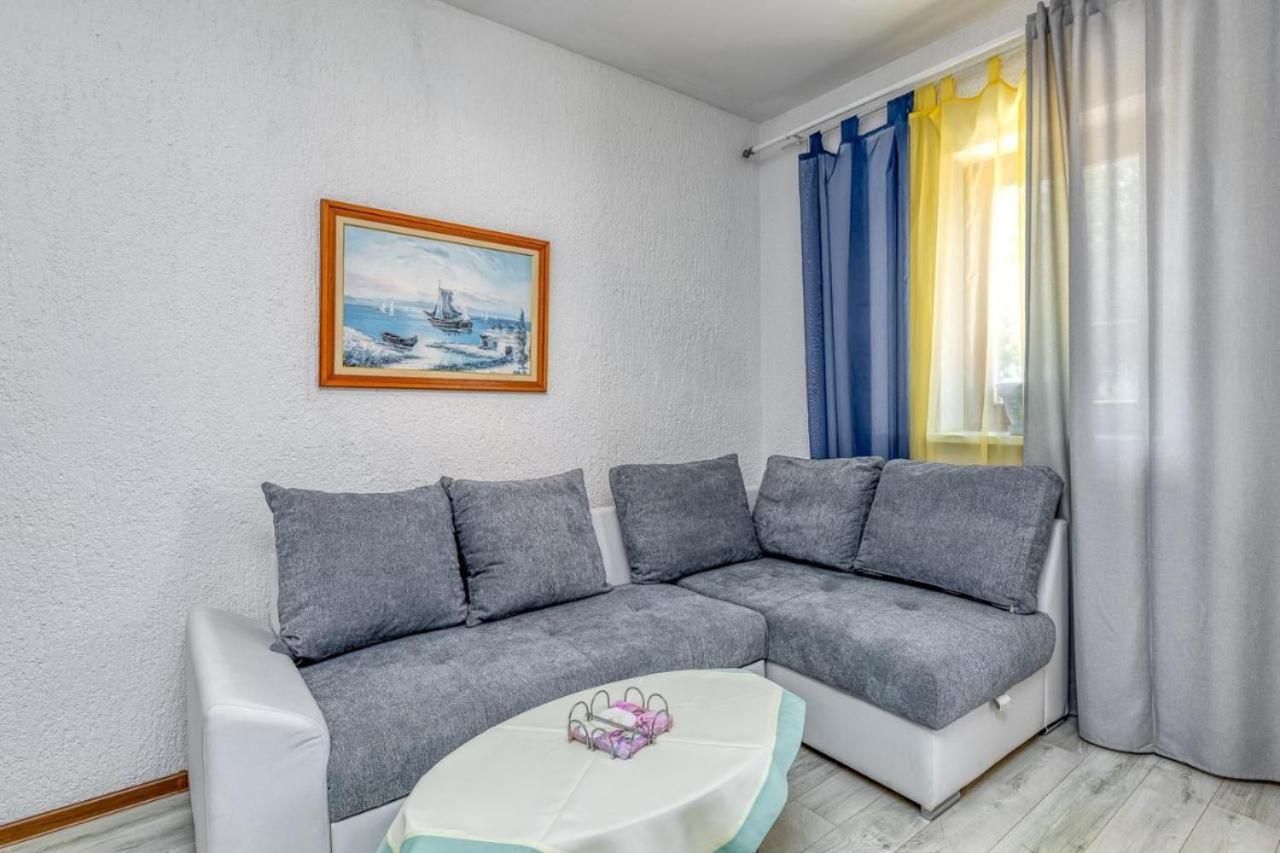 Apartments Finka Poreč Exterior foto